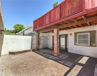343 Greenbriar Townhouse Way - Photo Thumbnail 19