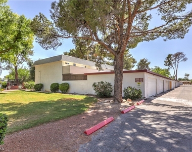 343 Greenbriar Townhouse Way - Photo Thumbnail 23