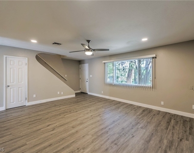 343 Greenbriar Townhouse Way - Photo Thumbnail 1