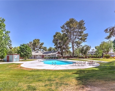 343 Greenbriar Townhouse Way - Photo Thumbnail 20