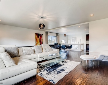 8112 Deerfield Ranch Court - Photo Thumbnail 24