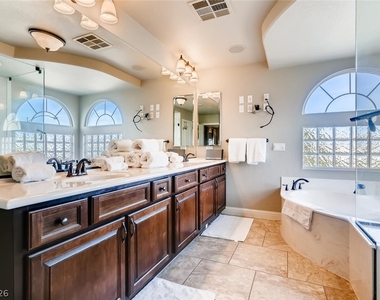 8112 Deerfield Ranch Court - Photo Thumbnail 18