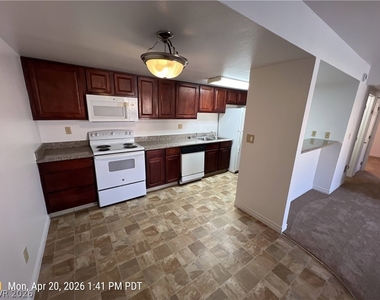 5229 Indian River Drive - Photo Thumbnail 4