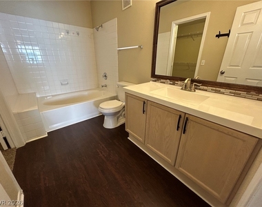 8456 Indigo Sky Avenue - Photo Thumbnail 22
