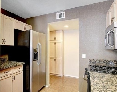 8456 Indigo Sky Avenue - Photo Thumbnail 5