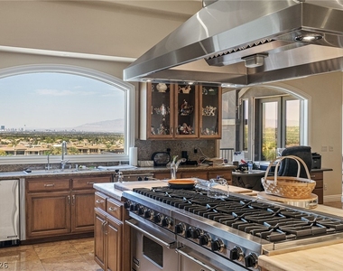 1520 Macdonald Ranch Drive - Photo Thumbnail 32