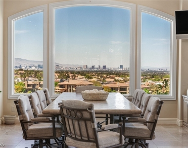 1520 Macdonald Ranch Drive - Photo Thumbnail 26