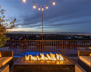 1520 Macdonald Ranch Drive - Photo Thumbnail 5