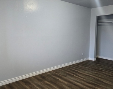 716 N 11th Street - Photo Thumbnail 7