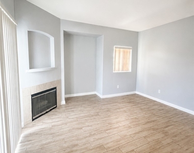 4730 E Craig Road - Photo Thumbnail 1