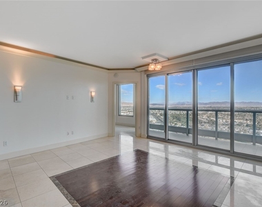 322 Karen Avenue - Photo Thumbnail 3