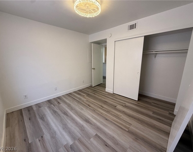 2980 Juniper Hills Boulevard - Photo Thumbnail 11
