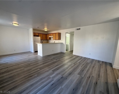 2980 Juniper Hills Boulevard - Photo Thumbnail 3
