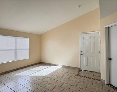 1150 N Buffalo Drive - Photo Thumbnail 2