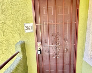 7950 W Flamingo Road - Photo Thumbnail 3