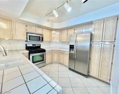 7950 W Flamingo Road - Photo Thumbnail 10