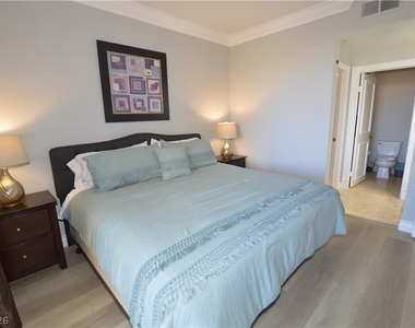 270 E Flamingo Road - Photo Thumbnail 11