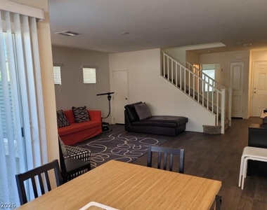4135 Chamisa Cove Street - Photo Thumbnail 3