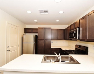 4135 Chamisa Cove Street - Photo Thumbnail 4