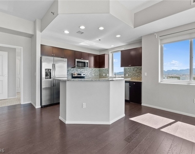 8255 Las Vegas Boulevard - Photo Thumbnail 2
