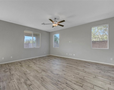7447 Ardenno Street - Photo Thumbnail 14