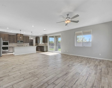 7447 Ardenno Street - Photo Thumbnail 10