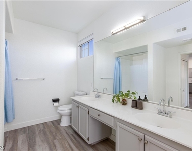 7701 Himalayas Avenue - Photo Thumbnail 14