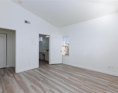 7701 Himalayas Avenue - Photo Thumbnail 12