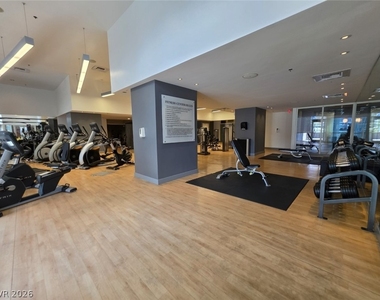 4525 Dean Martin Drive - Photo Thumbnail 52