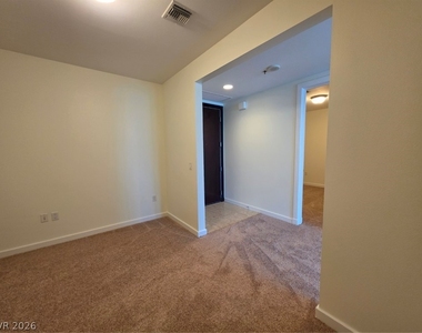 4525 Dean Martin Drive - Photo Thumbnail 19