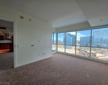 4525 Dean Martin Drive - Photo Thumbnail 40