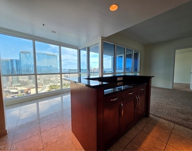 4525 Dean Martin Drive - Photo Thumbnail 13