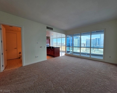 4525 Dean Martin Drive - Photo Thumbnail 5