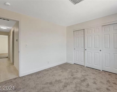 3554 El Camino Road - Photo Thumbnail 14