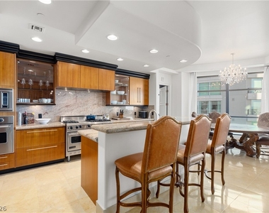 9103 Alta Drive - Photo Thumbnail 10