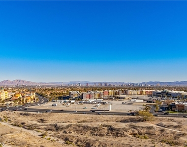 9103 Alta Drive - Photo Thumbnail 13