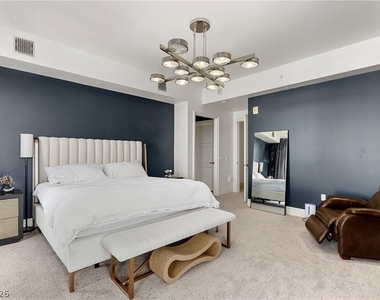 9103 Alta Drive - Photo Thumbnail 14