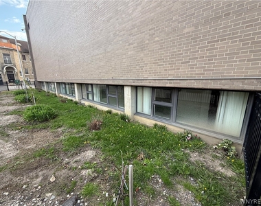130 Linwood Avenue - Photo Thumbnail 13