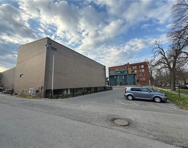 130 Linwood Avenue - Photo Thumbnail 9