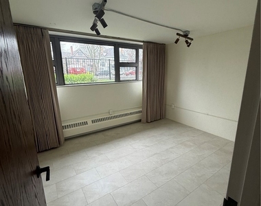 130 Linwood Avenue - Photo Thumbnail 7