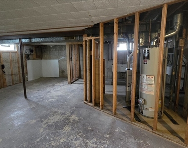 182 Woodcrest Drive - Photo Thumbnail 20