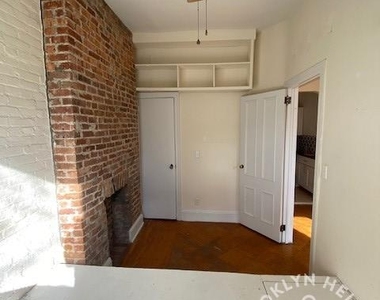 111 Saint Johns Place - Photo Thumbnail 5