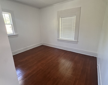 415 Hopkins Street Sw - Photo Thumbnail 6