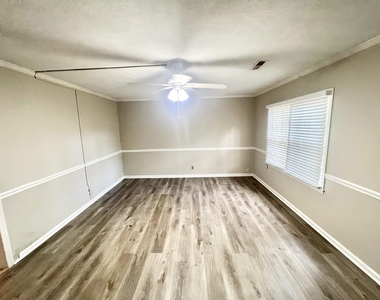300 Springdale Drive - Photo Thumbnail 1