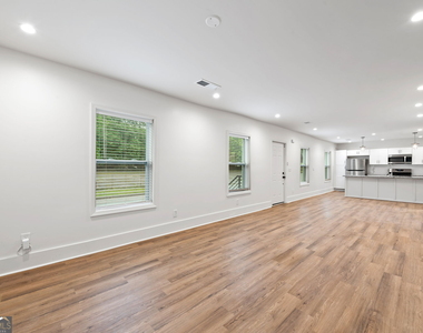 636 Francis Place Nw - Photo Thumbnail 7