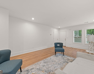 636 Francis Place Nw - Photo Thumbnail 8