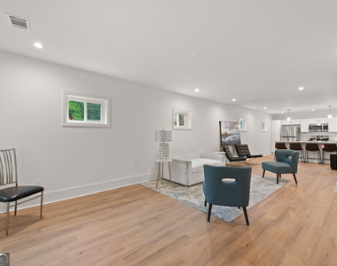 636 Francis Place Nw - Photo Thumbnail 5