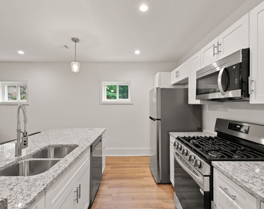 636 Francis Place Nw - Photo Thumbnail 14