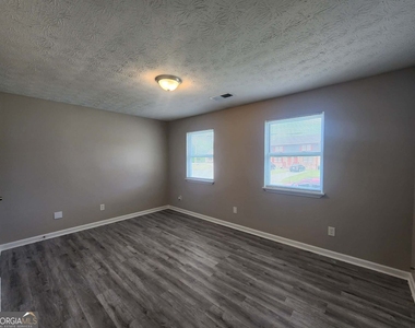 1653 Pinedale Circle Nw - Photo Thumbnail 6