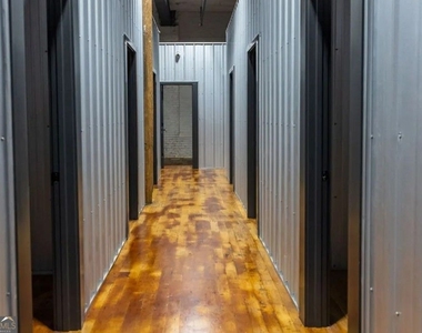 200-r Barrett Street - Photo Thumbnail 11